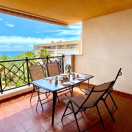 Апартаменты House Three By Gloove